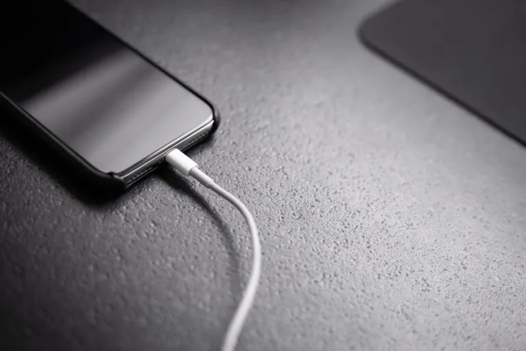 Smartphone battery backup and charging